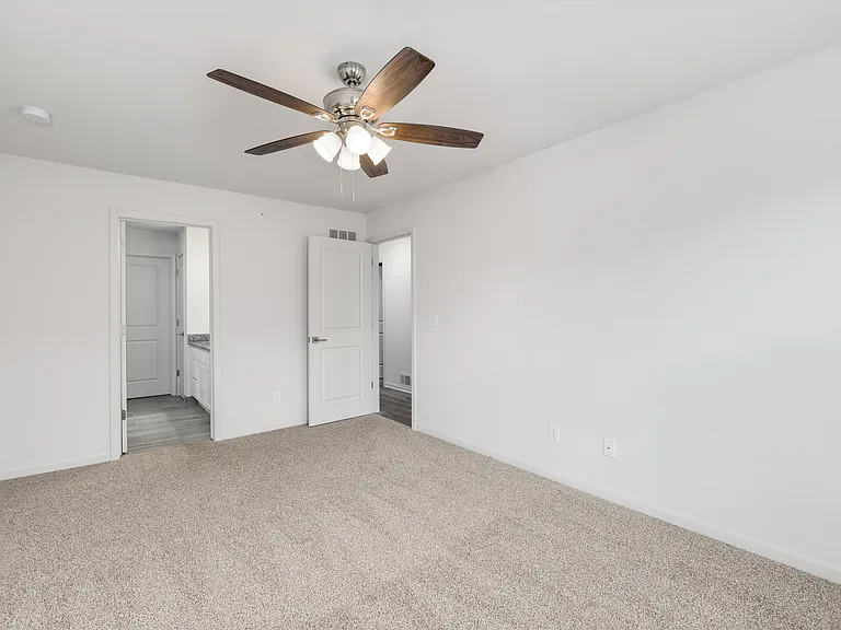 174 N Village Way #60 — Photo 4