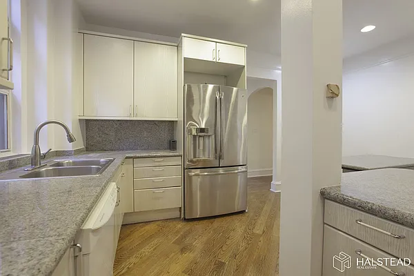 Rented by Halstead Real Estate | media 10