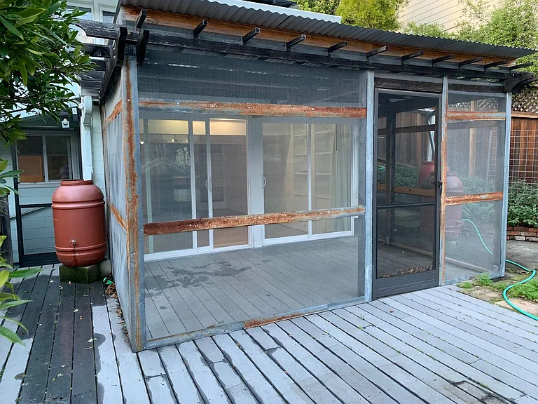 Cascade Dr — Photo 8