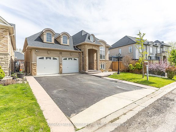 4th image of 28 Donherb Cres