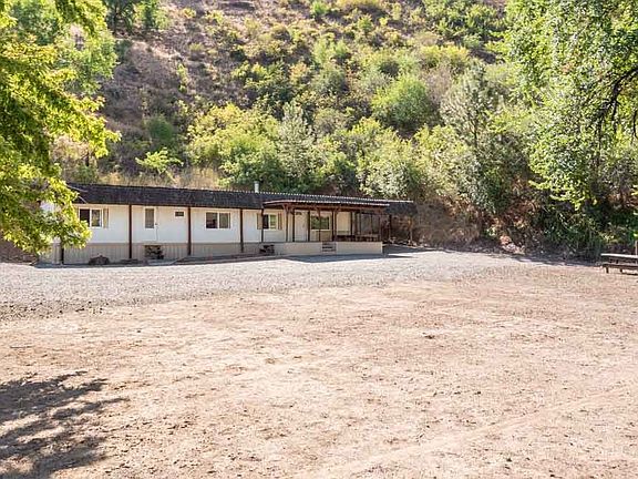 4th image of 3261 River Bend Dr