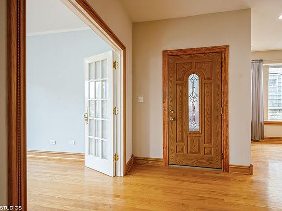 2nd image of 3220 W Cortez St #2