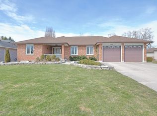 365 Station St, North Middlesex, ON N0M 2K0