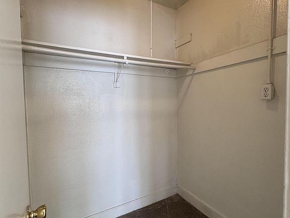5th image of 11 E Geary St