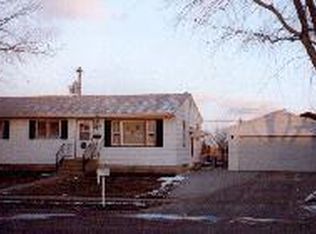 612 Kettering Dr N, Aberdeen, SD 57401