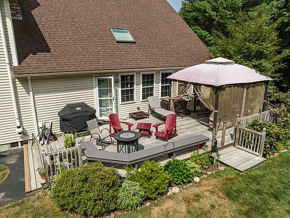 4th image of 89 Alexander Drive