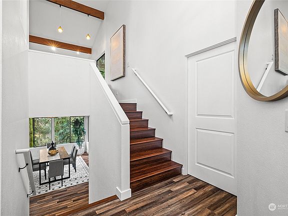 4th image of 13902 240th Avenue SE