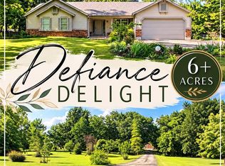 3877 Highway D, Defiance, MO 63341