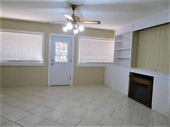 5th image of 1301 Parker Dr