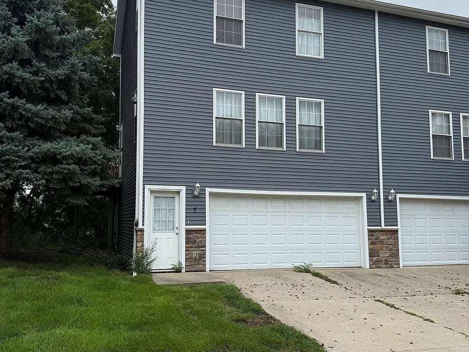 936 McKinley Ave #7