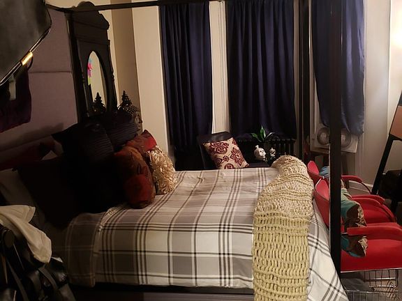 5th image of 360 N 7th St #1