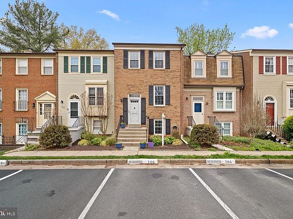 2nd image of 8640 Dellway Ln