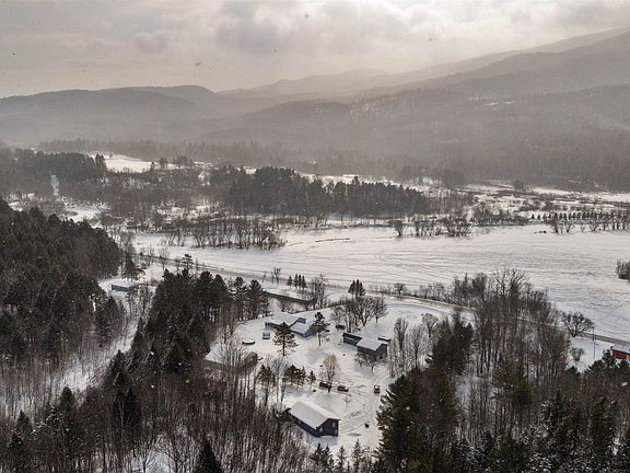 4th image of 100 Deer Lane