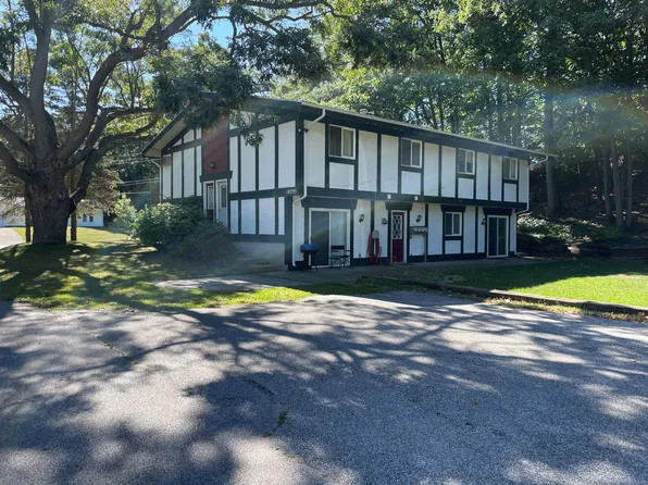 18295 Swiss Dr, Spring Lake, MI