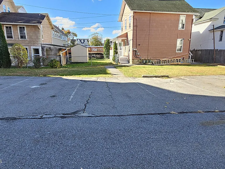 128 S Rebecca Ave — Photo 23