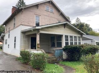 604 Country Club Rd, Fairmont, WV 26554