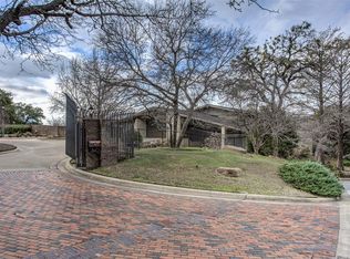 2000 Tam O Shanter Dr, Fort Worth, TX 76111