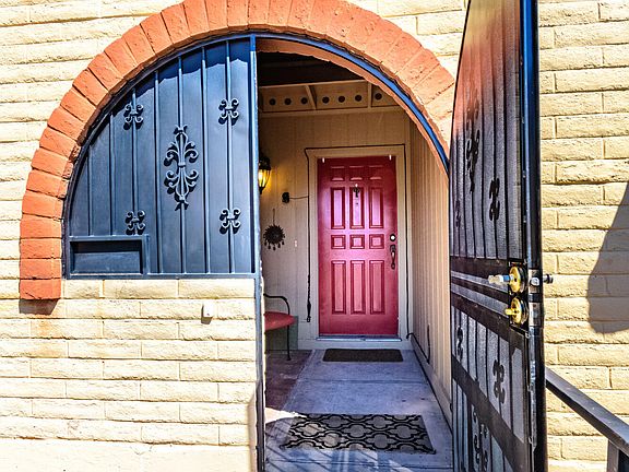 3rd image of 2706 W Jennie Pl