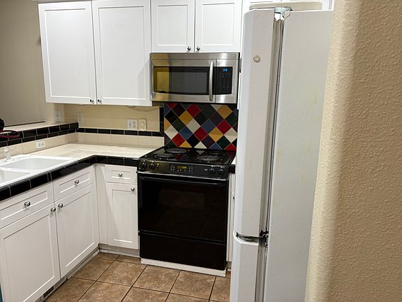 4th image of 20860 NW Painted Mountain Dr