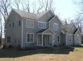 25493 Harold Ct, Edwardsburg, MI 49112