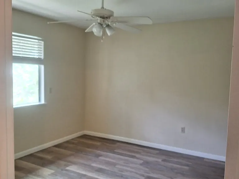 77 SE 16th Ave #B201 — Photo 14