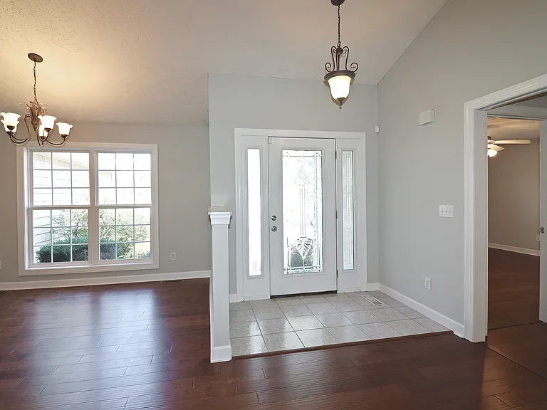 195 Russet Ct — Photo 15