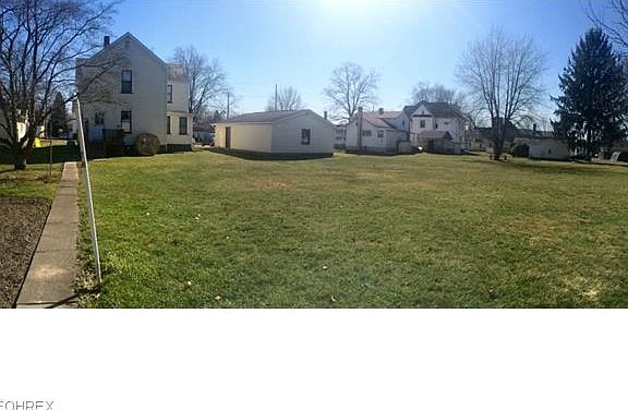4th image of 419 Somer St