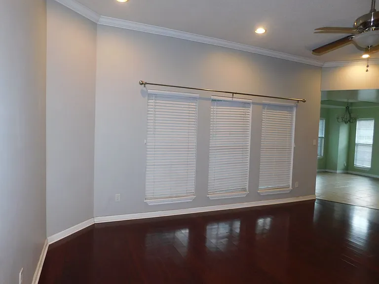 3498 Butler Woods Dr — Photo 5