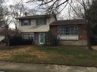 210 Regency Rd, Edgewater Park, NJ 08010