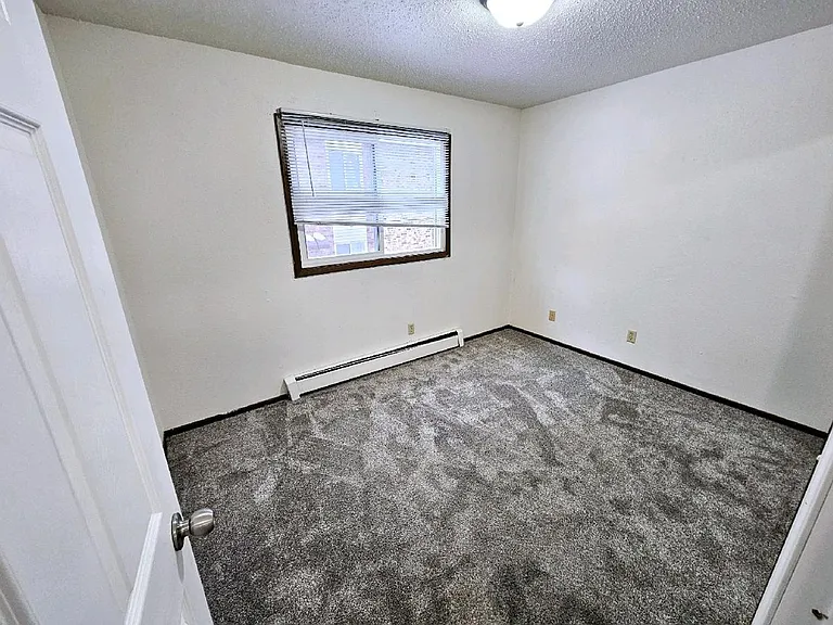 121 W Interstate Ave — Photo 6