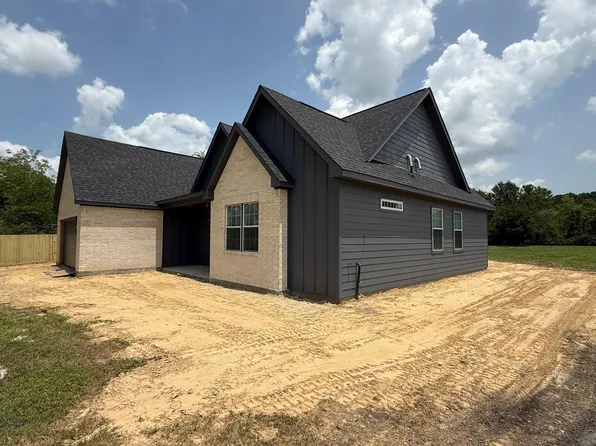 332 County Road 614, Dayton, TX 77535