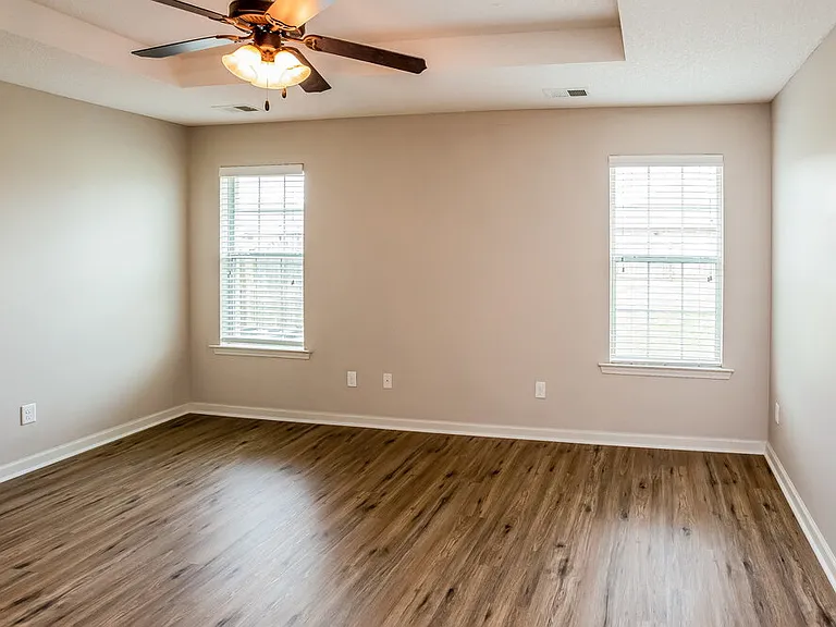 7911 Ridgedale Dr — Photo 16