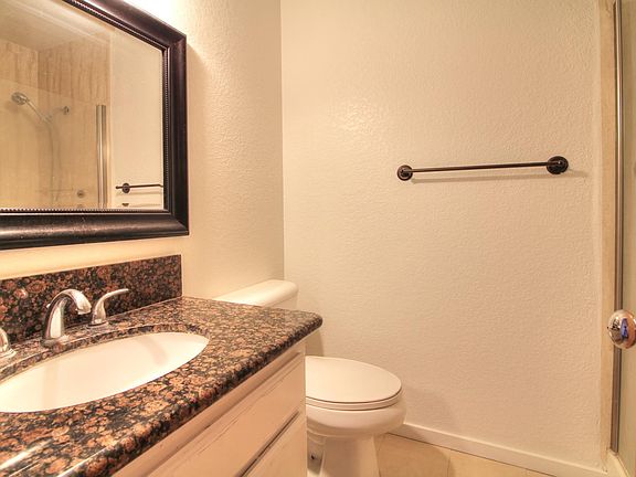 5th image of 129 N Craig Ave APT 1