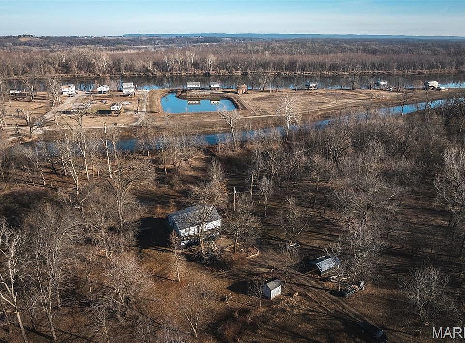 1st image of 10 Lehmond Island Rd