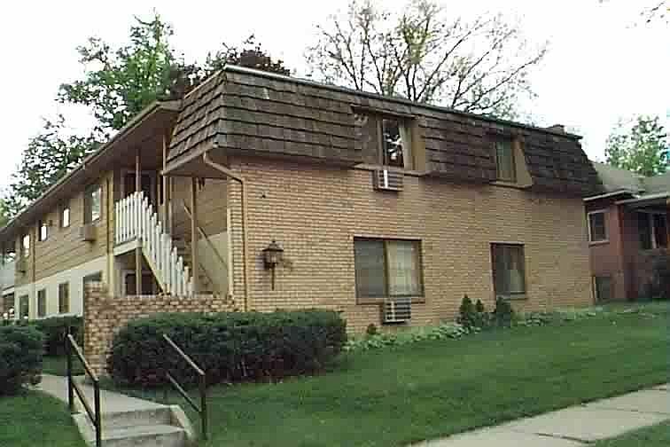 Front of 327 East Magnolia