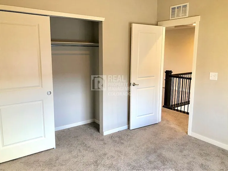 9736 Clermont Ln — Photo 12