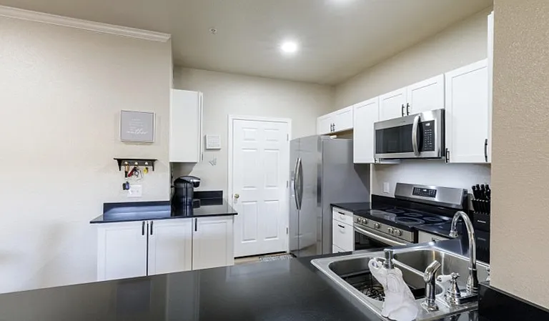 5301 E Van Buren St #1089 — Photo 8