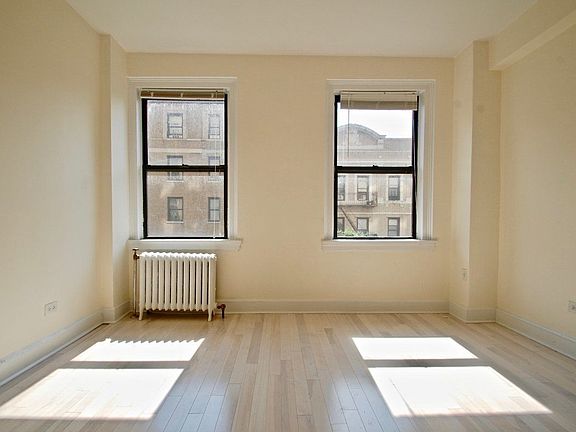 3rd image of 639 W 173rd St APT 4D