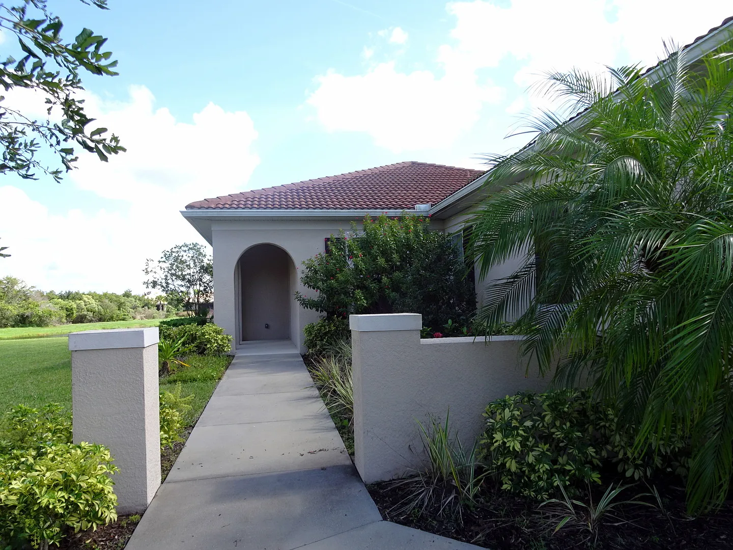 Annual Or Seasonal 3/2 Sfh In Gated Golf Community - Nokomis — Photo 2