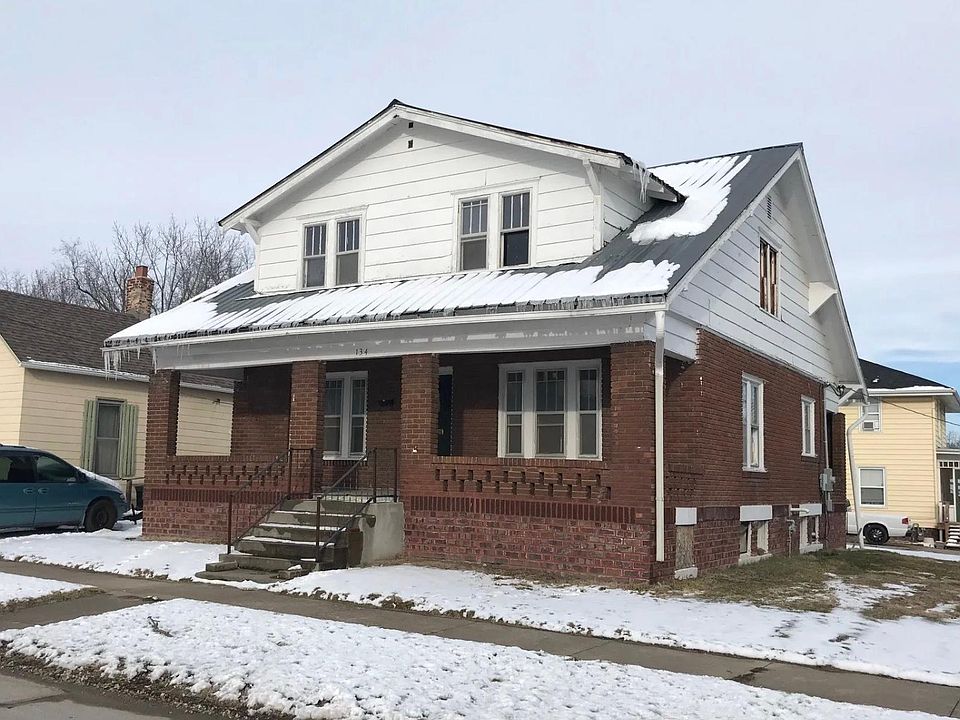 1st image of 134 Bedford St