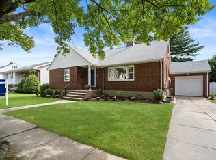 20 Taylor Rd, Belmont, MA 02478