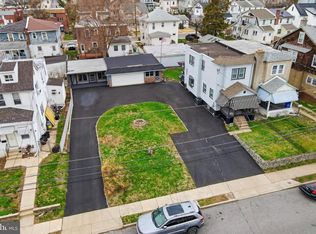 825-827 Broad St, Darby, PA 19023