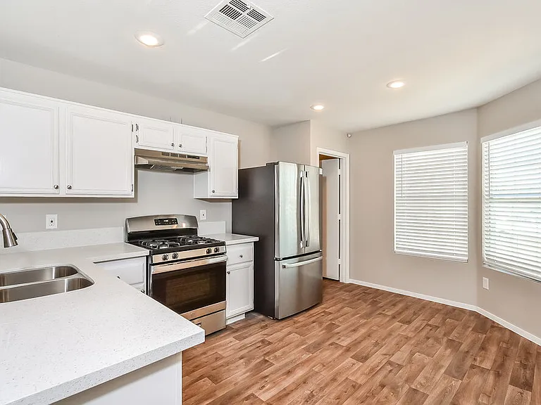 613 Black Sand Ct — Photo 6