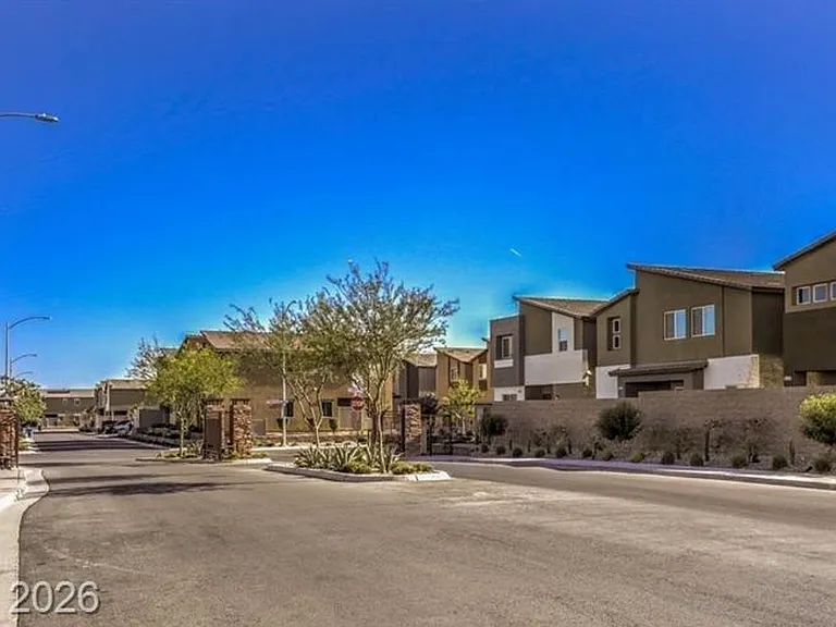 7461 Opal Star St — Photo 42