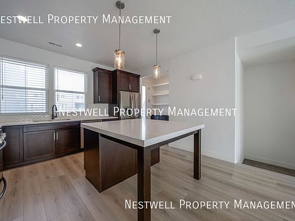 3rd image of 4672 W Vermillion Dr