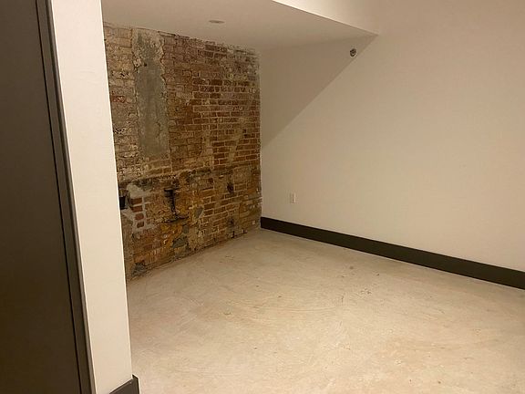 4th image of 1280 Simon Blvd #F102