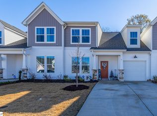 8 Thornfield Dr, Greenville, SC 29605