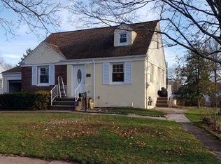 457 Brooklawn Ave, Roselle, NJ 07203