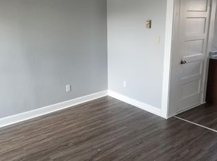 53 Monadnock St APT 3R, Gardner, MA 01440