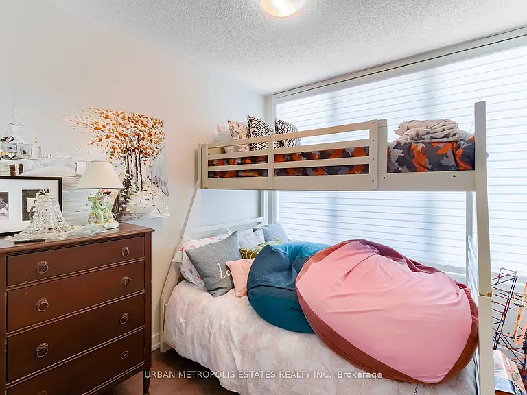 3199 Mintwood Cir — Photo 33